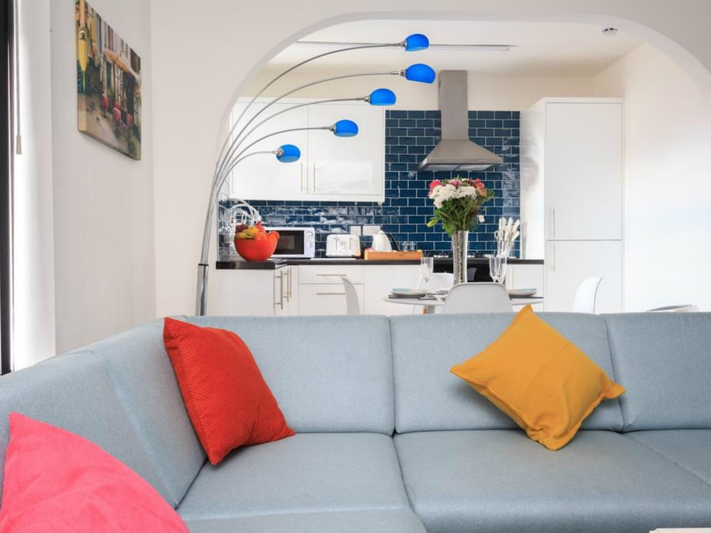 Live in Leeds Grange Apartments — 4-Star Luxury Hotel in Leeds, United Kingdom