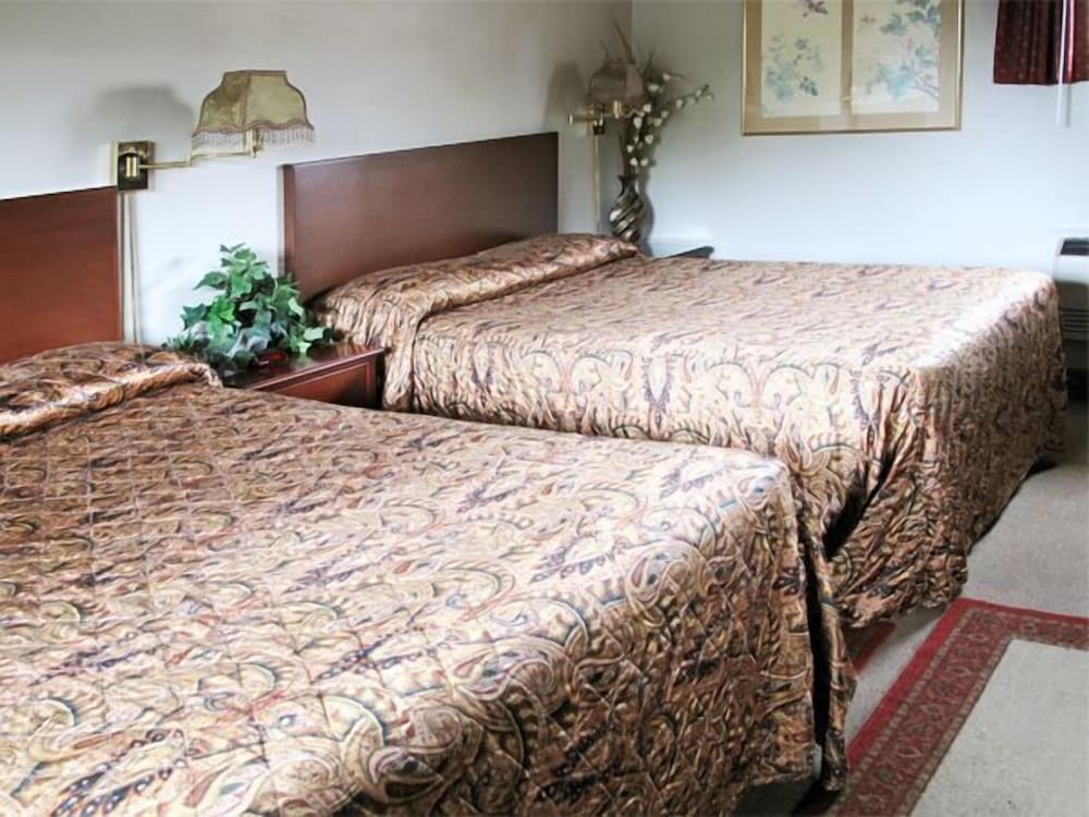 Hudson Manor Inn - photo 13