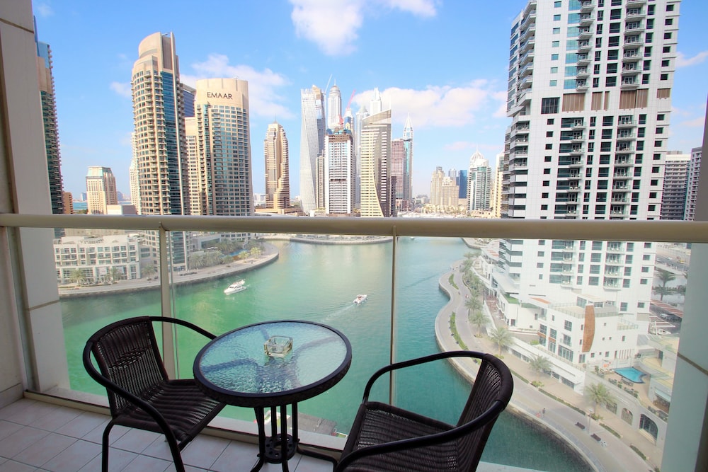 Kennedy Towers Marina View — 4-Star Luxury Hotel in Dubai, United Arab Emirates