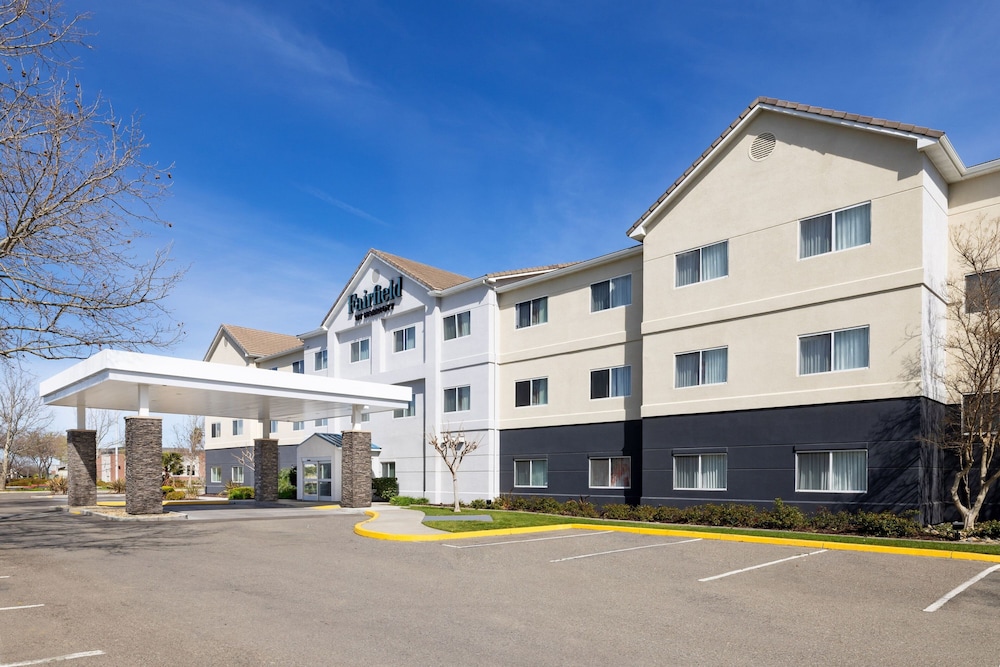 Fairfield Inn by Marriott Tracy - photo 22