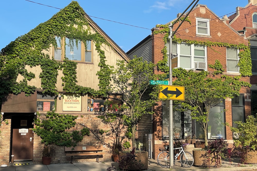 Ray's Bucktown B&B - featured photo
