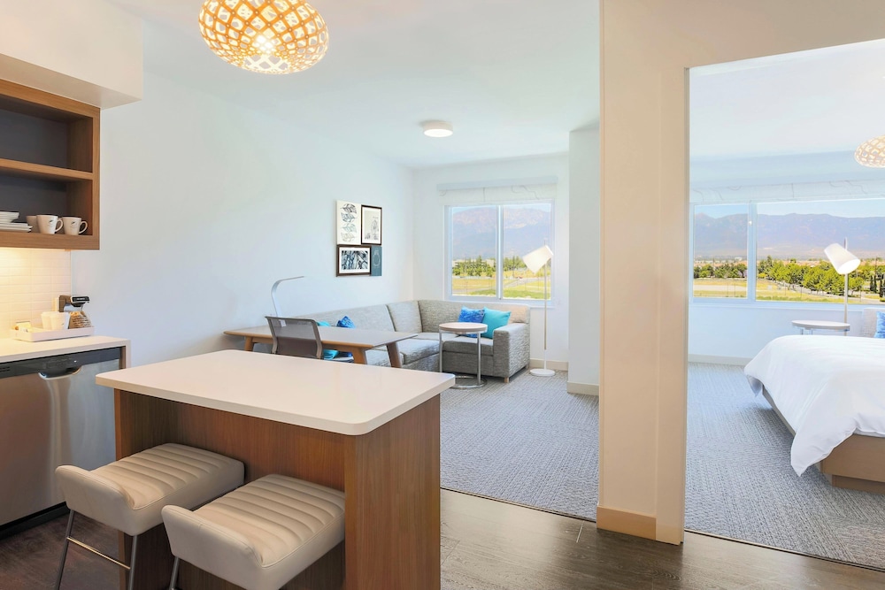 Element Ontario Rancho Cucamonga - photo 17