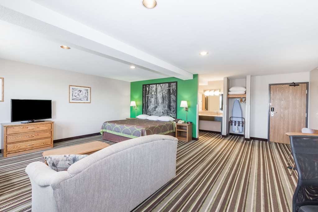 Super 8 by Wyndham Sioux City South - photo 3