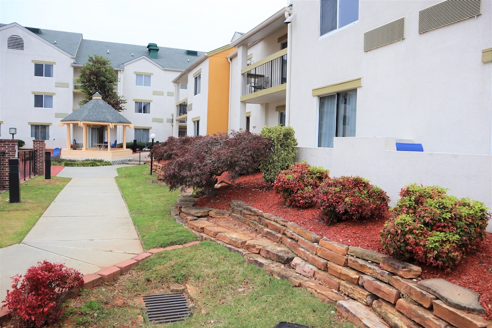 Baymont by Wyndham Norcross Atlanta - photo 25