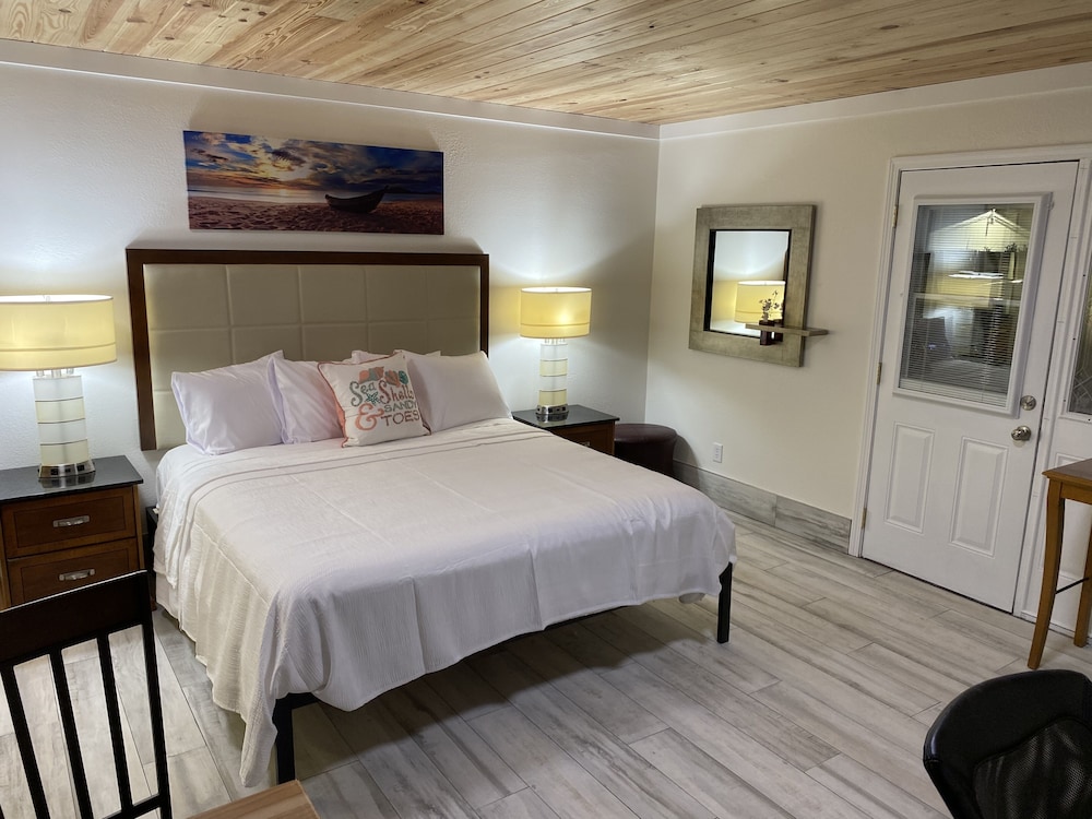 Gulf Coast Inn - photo 7