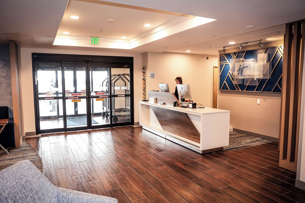 Holiday Inn Express Hotel & Suites Douglas by IHG - photo 3