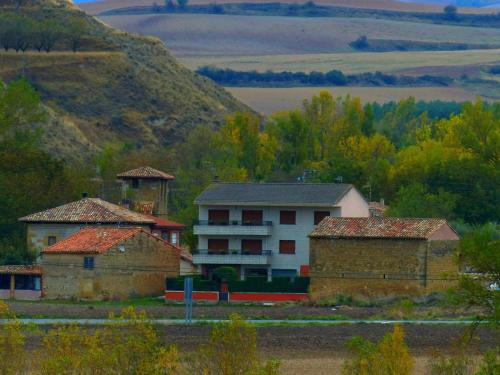 Casa Zacarias Bonitas vistas en La Rioja — 4-Star Luxury Hotel in Herramelluri, Spain