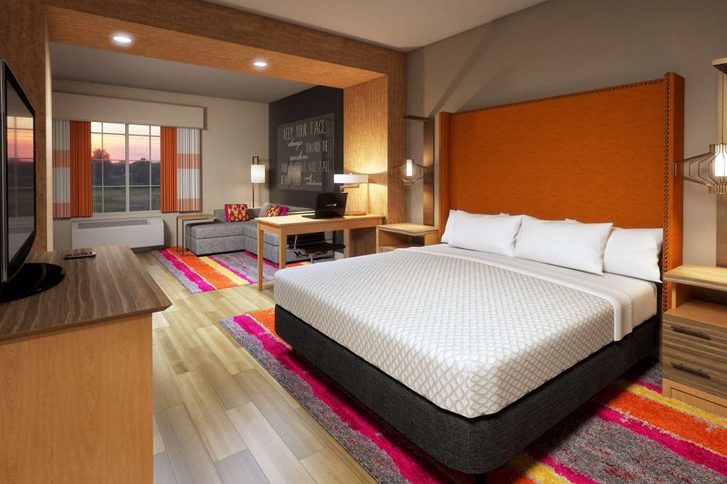 La Quinta Inn & Suites By Wyndham Pflugerville - photo 17
