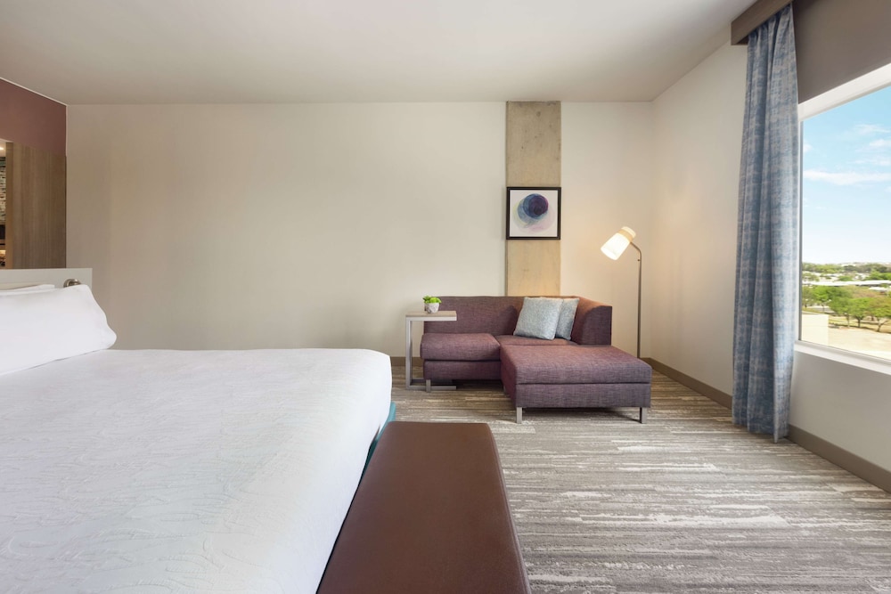 Hilton Garden Inn Austin North Near the Domain - photo 11