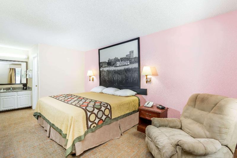 Super 8 by Wyndham Statesboro - photo 10