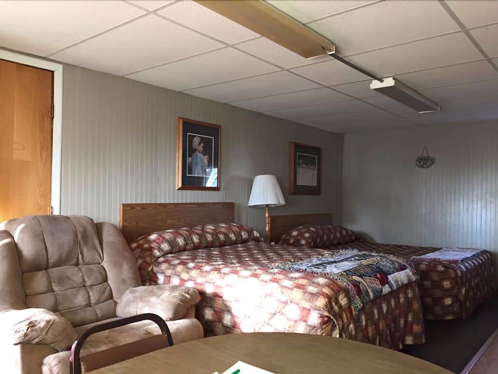 Town N' Country Motel - photo 19
