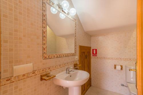 Casa Las Bahias 3140 16 Mallorca — 4-Star Luxury Hotel in Llucmajor, Spain
