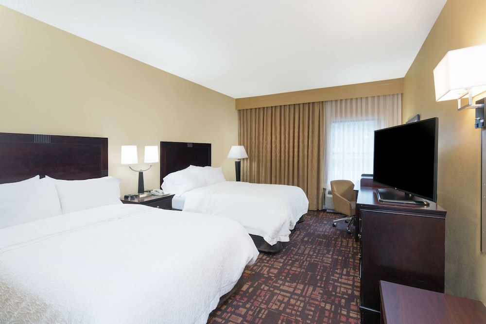 Hampton Inn Corydon - photo 10