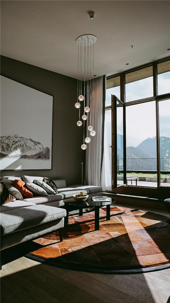 KISZG1_Maisonette Suite_LushCorners_Portrait.jpg