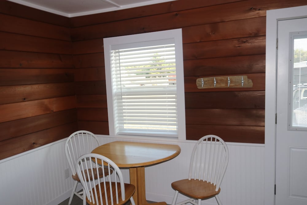 The Lowtide Motel - photo 21
