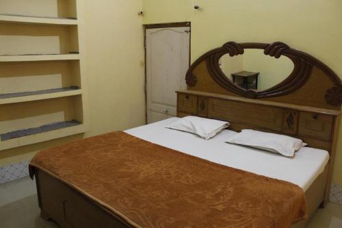 Couple Friendly Hotel Sunset — Orchha — photo 5