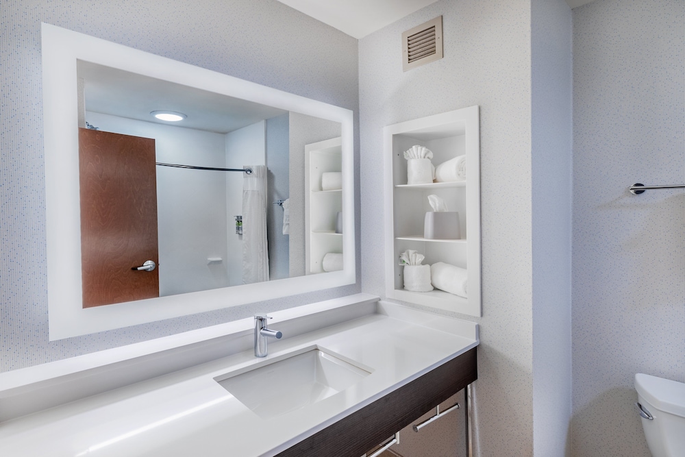 Holiday Inn Express Picayune Stennis Space Center by IHG - photo 16