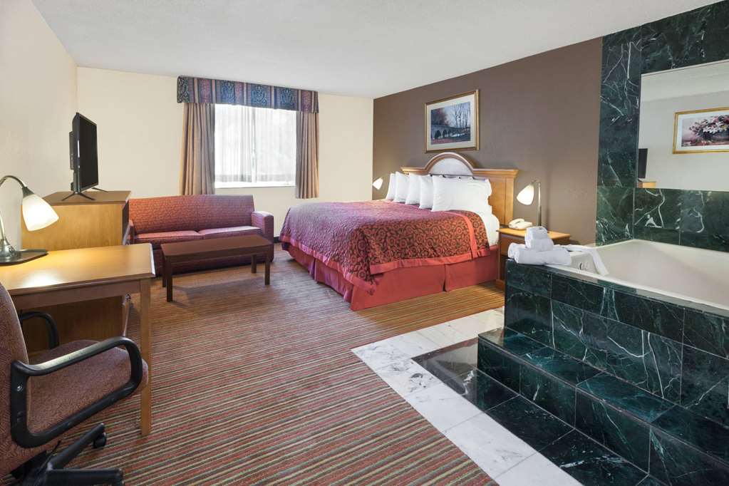 Days Inn by Wyndham Albion - photo 11