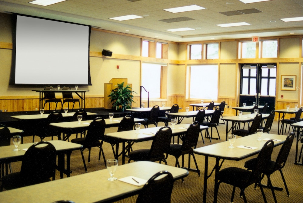 Heartwood Resort & Conference Center - photo 40
