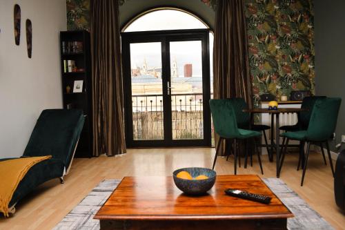 Heart of Leeds 2 Bedroom Flat — 4-Star Luxury Hotel in Leeds, United Kingdom
