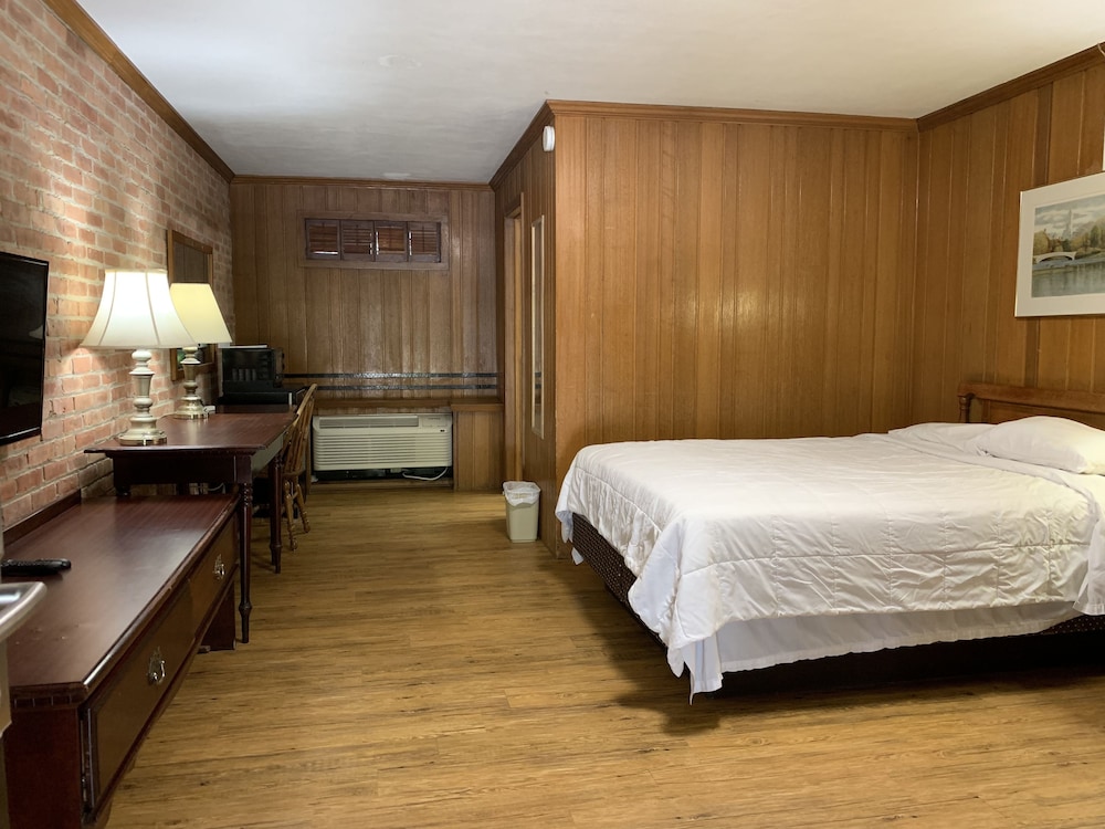 Lincoln Lodge - photo 4