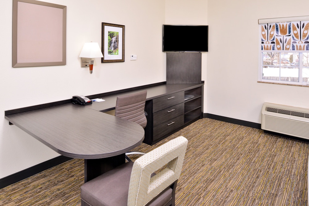 Candlewood Suites Winchester by IHG - photo 29