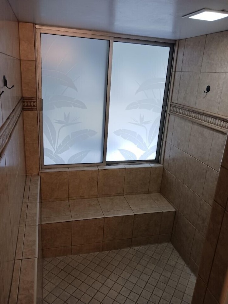 Diamond Head Beach Hotel - photo 83