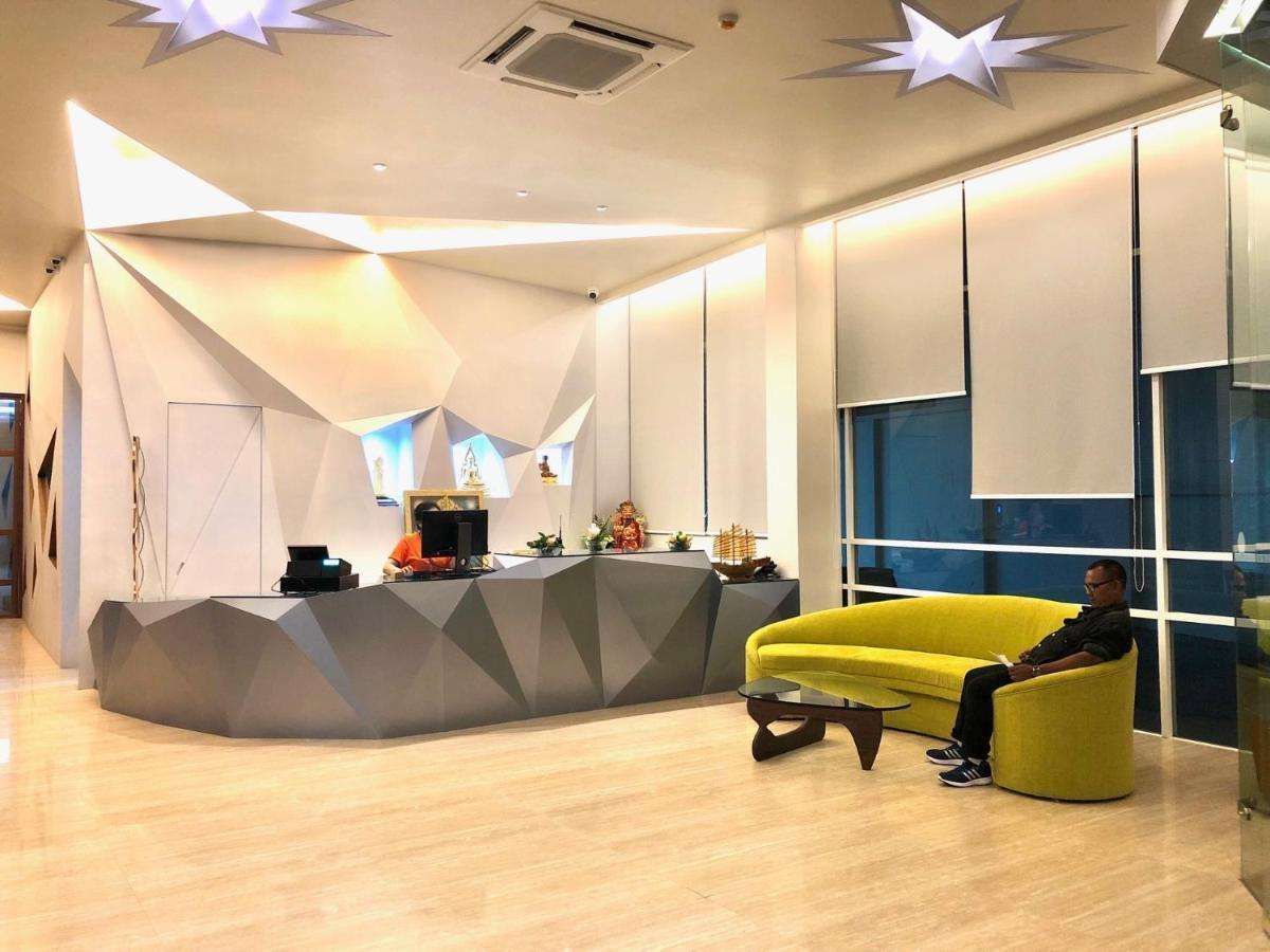 Glow Rattana Place Hotel in Songkhla, Thailand