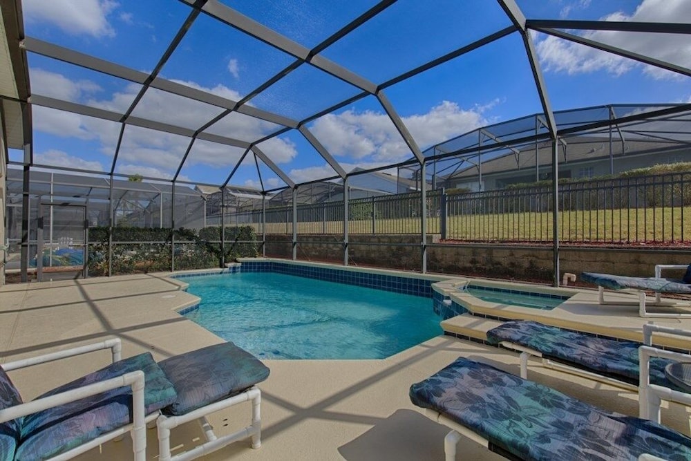 Resort 5 Bed Private Pool & Spa Game Room Home 5 Bedroom Villa by RedAwning - photo 14