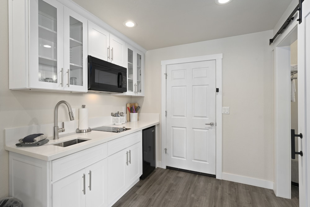 Sandpoint Hotel & Suites Downtown - photo 22