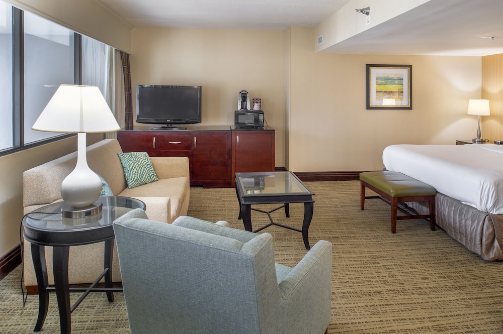 Crowne Plaza St. Louis Airport by IHG - photo 117
