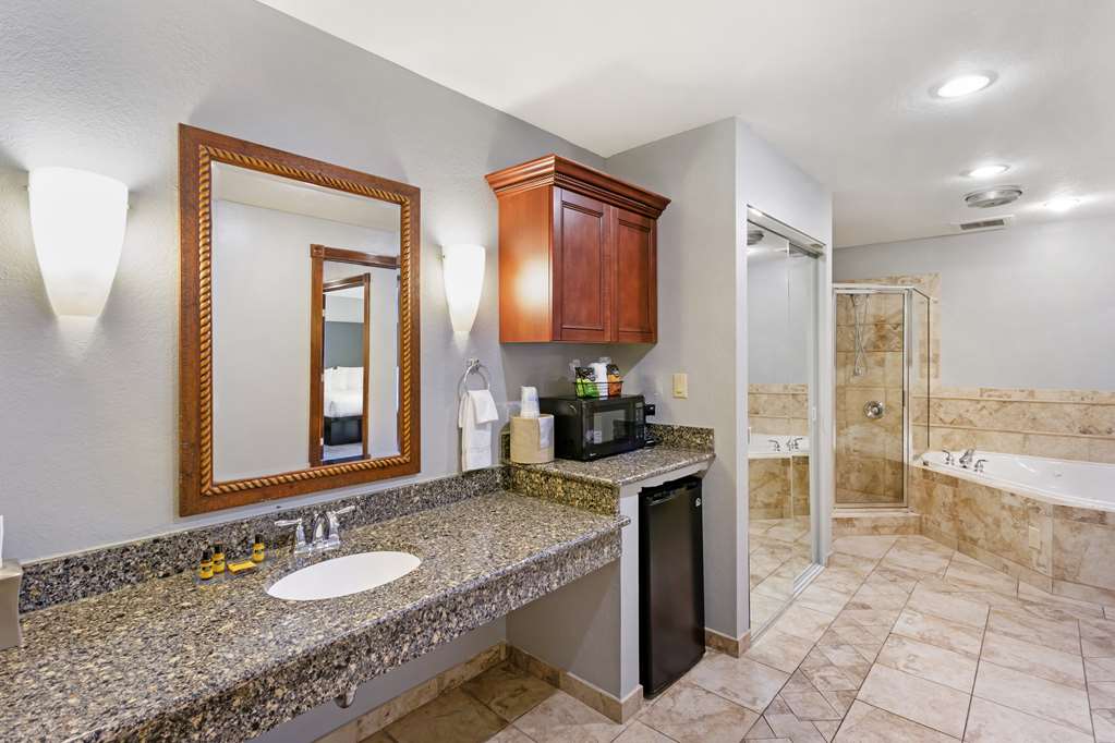 Best Western Plus Weston Inn - photo 34