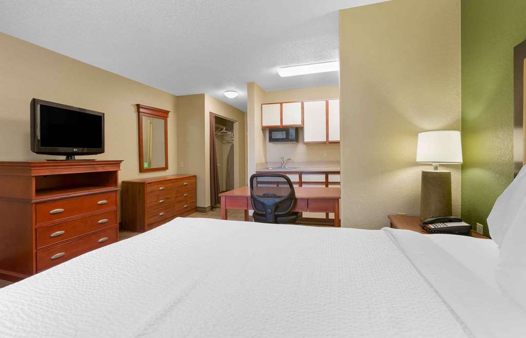 Extended Stay America Suites Toledo Maumee - photo 13