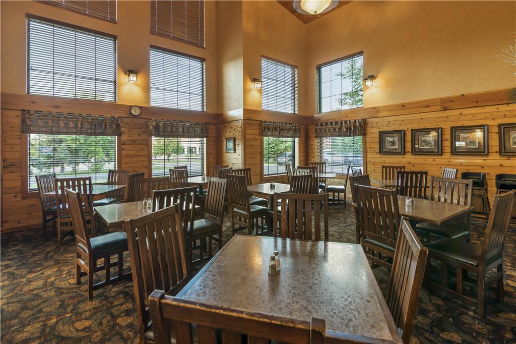 Best Western Plus Kelly Inn & Suites - photo 7