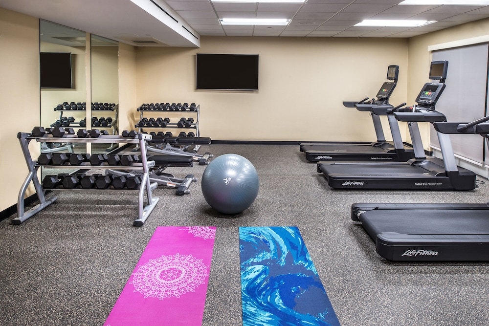 TownePlace Suites by Marriott Ontario Chino Hills - photo 27