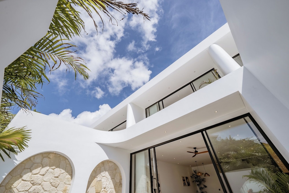 Elements A5 Villa Bingin — 4-Star Luxury Hotel in Pecatu, Indonesia