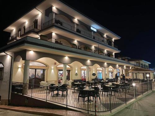 B&B Royal — 4-Star Luxury Hotel in Sellia Marina, Italy