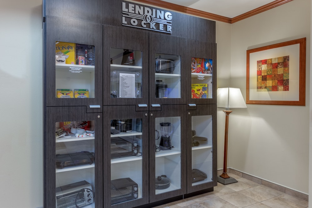 Candlewood Suites Minot by IHG - photo 35