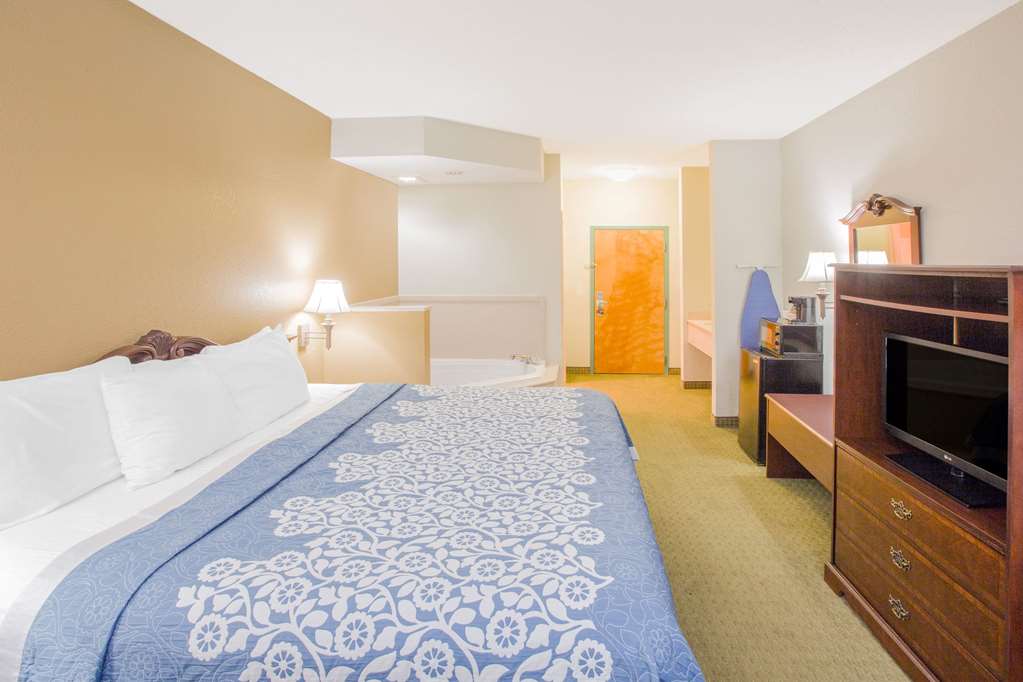 Days Inn by Wyndham Hattiesburg MS - photo 6