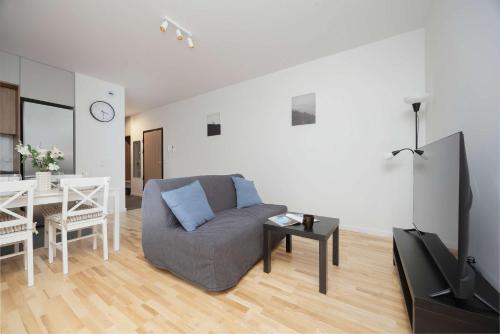 Air Conditioned Apartment in Warsaw with Parking Balcony and Bathtub by Noclegi Renters — 4-Star Luxury Hotel in Warsaw, Poland