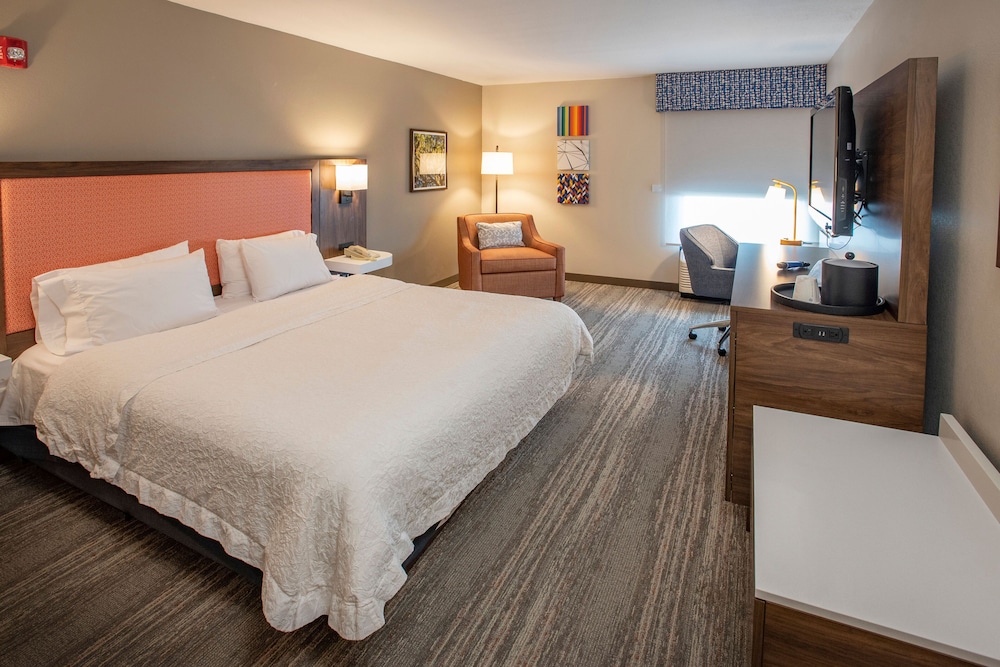 Hampton Inn Pensacola Airport - photo 15