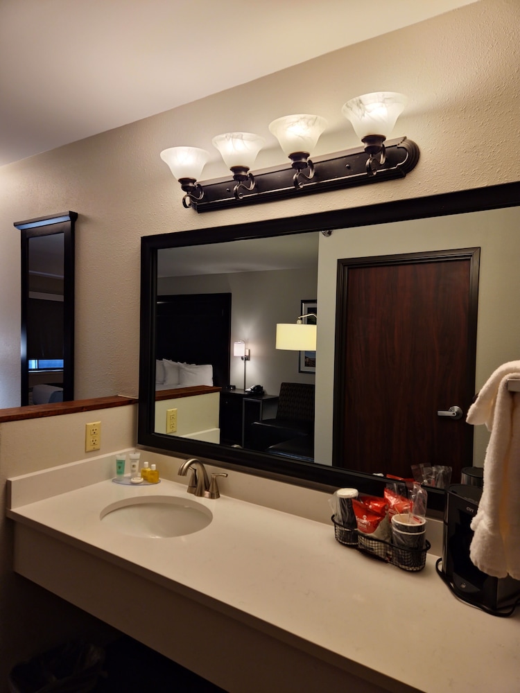 Kelly Inn Billings Montana - photo 13