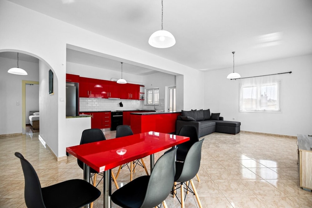 Chrisy s Apartment in Chania — 4-Star Luxury Hotel in Chania, Greece