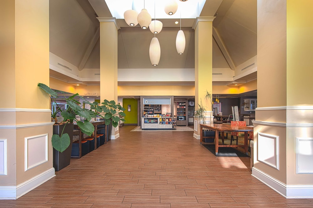 Hilton Garden Inn Newport News - photo 3