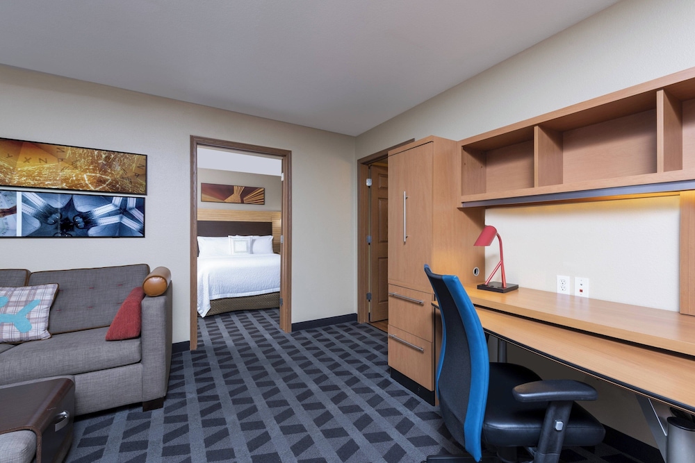Towneplace Suites by Marriott East Lansing - photo 6