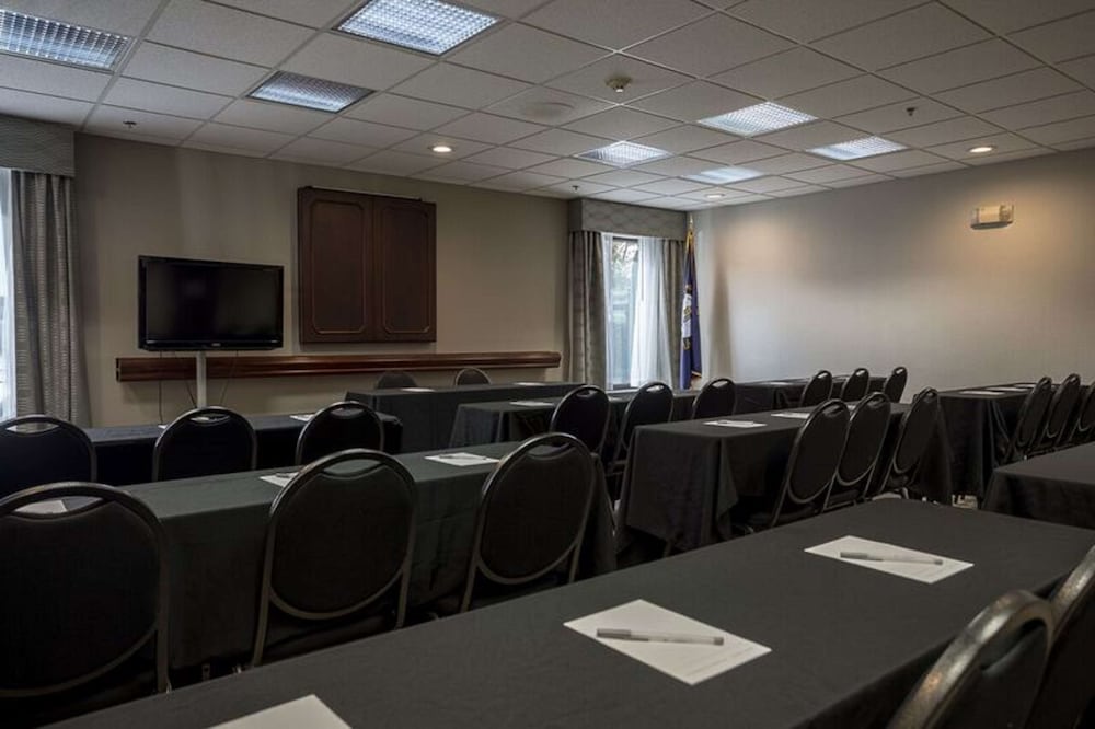 Hampton Inn Somerset - photo 78