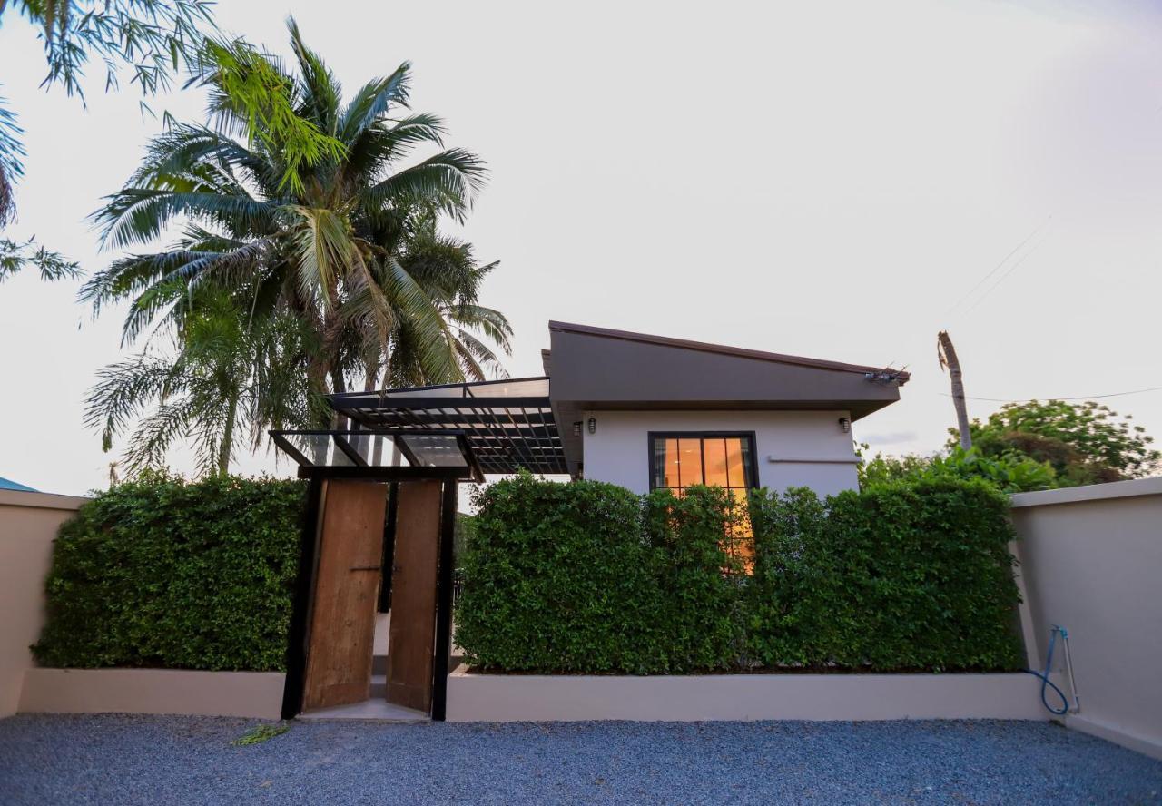 Banamphur Pool Villa — 4-Star Luxury Hotel in Pattaya, Thailand