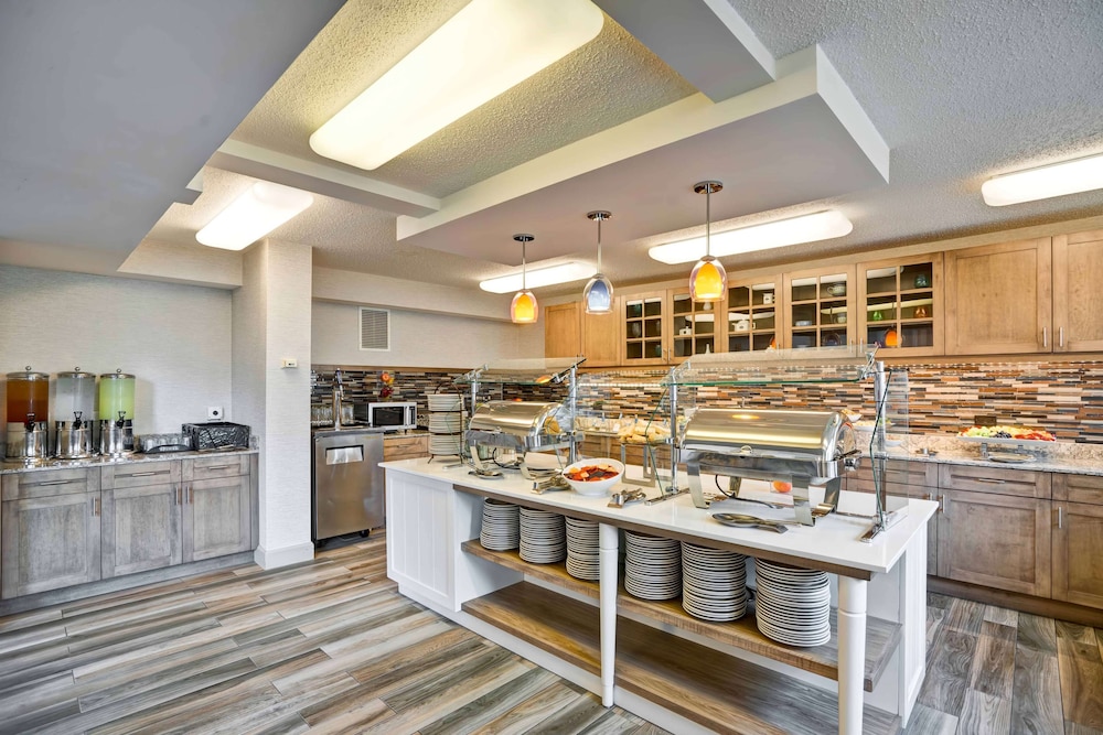 Homewood Suites by Hilton Chicago Downtown - photo 33