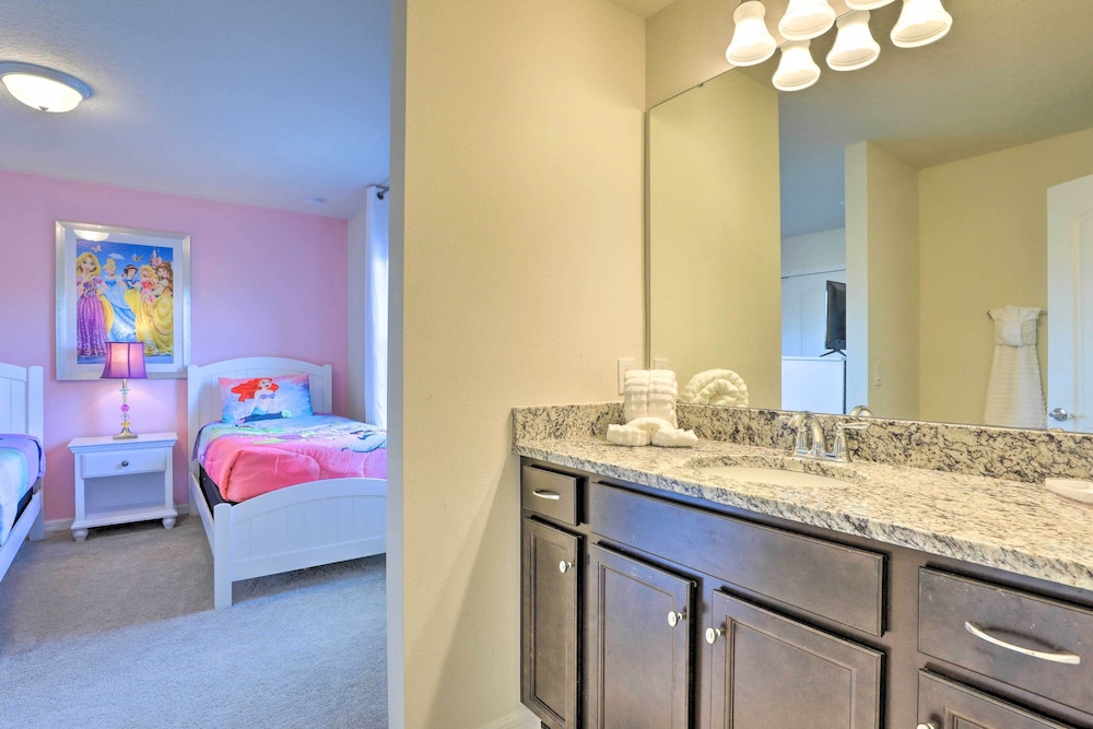New Upscale 8BR Kissimmee Retreat with Private Pool Spa & Resort Amenities 7 Mi to Disney - photo 54