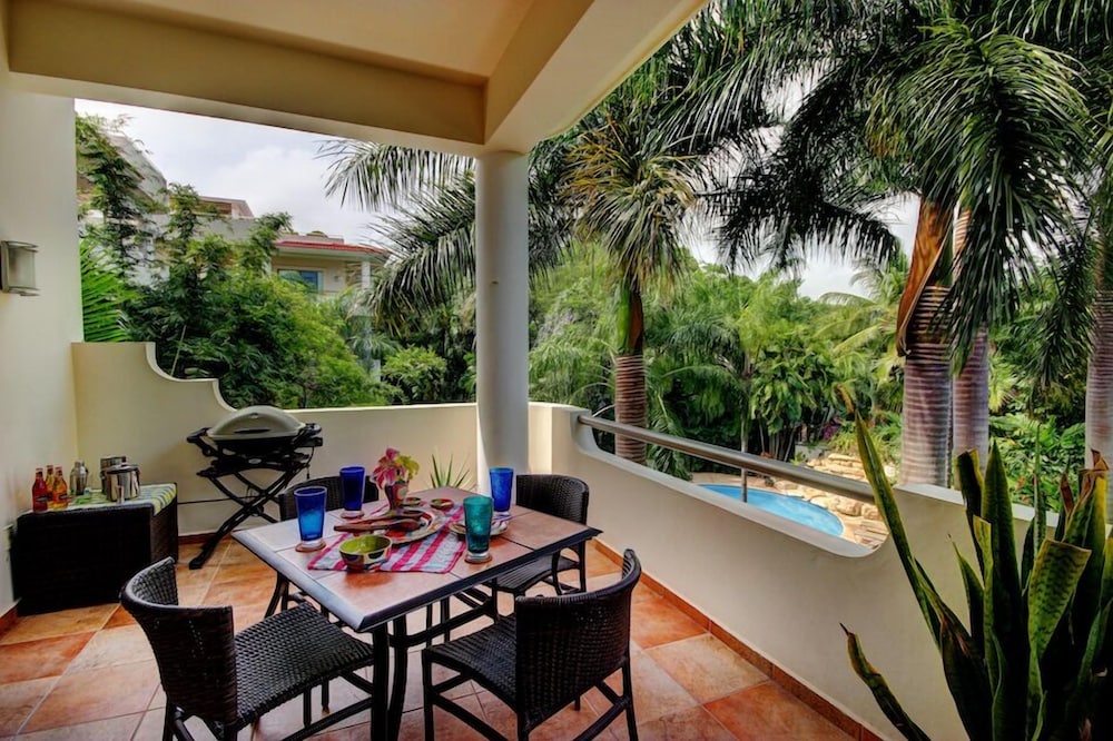 Riviera Maya Suites